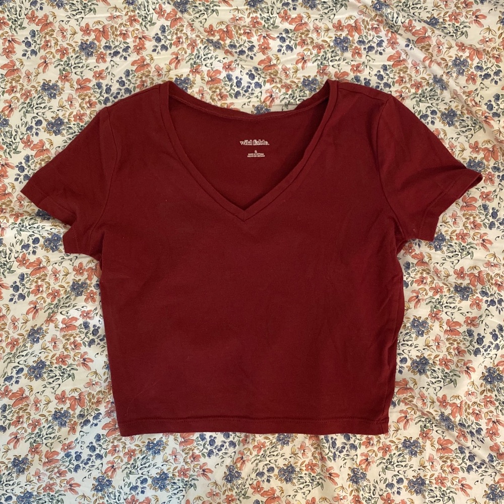 Maroon top - Picture 3 of 6